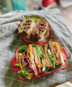 Cách ăn bánh mì tiện lợi nhưng vẫn healthy? Gợi ý một số topping phết bánh mì healthy