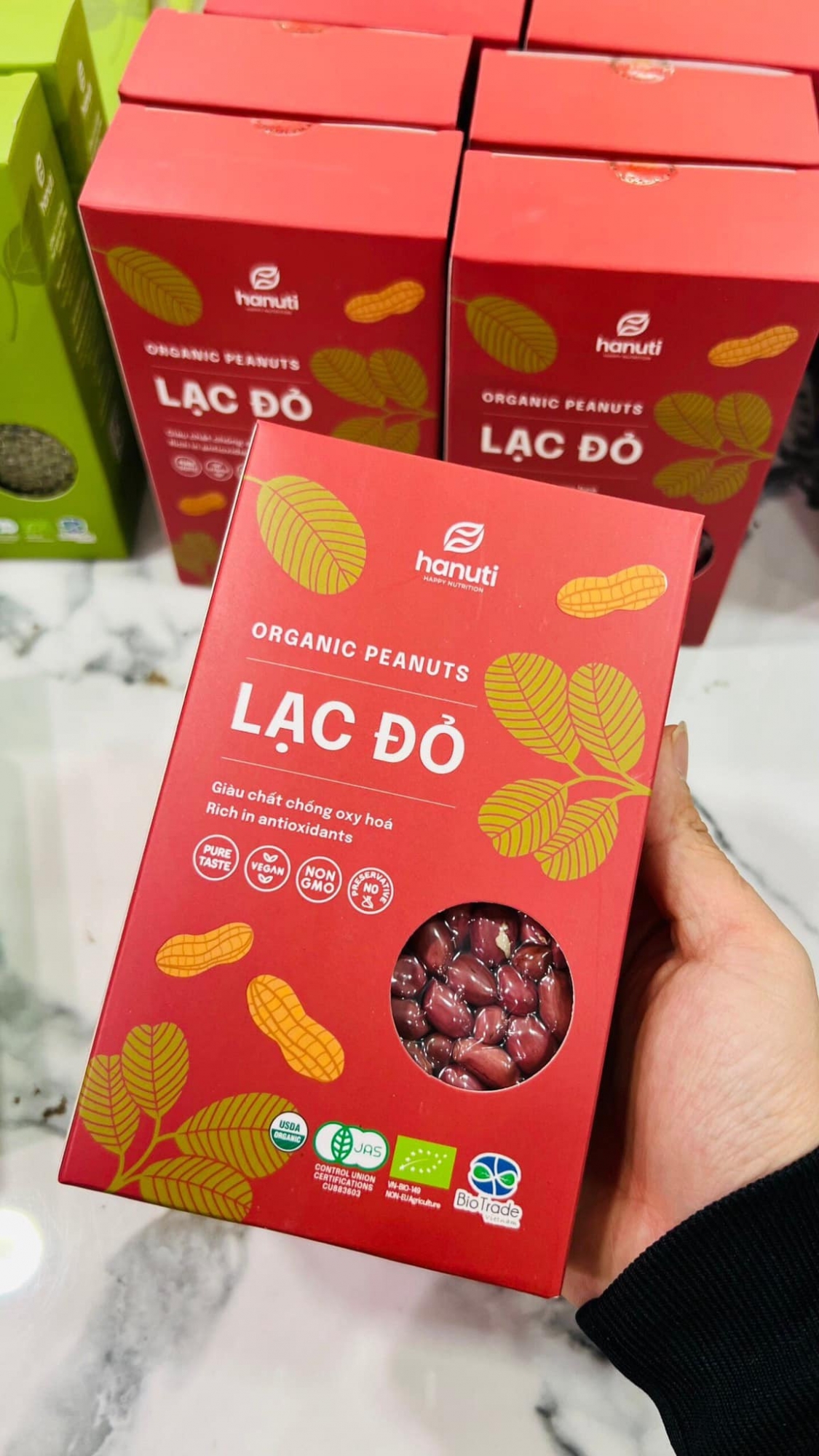 Lạc đỏ hữu cơ khô 450gr - HANUTI VIETNAM